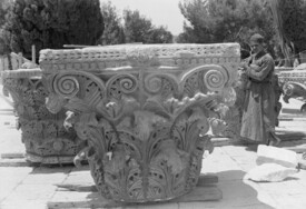 Matson - Herodian Capitals from the Temple Mount - LC-DIG-matpc-20862.jpg